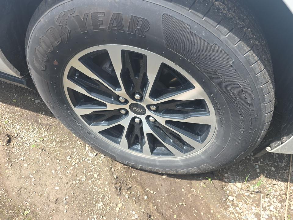 FORD EXPEDITION - 10