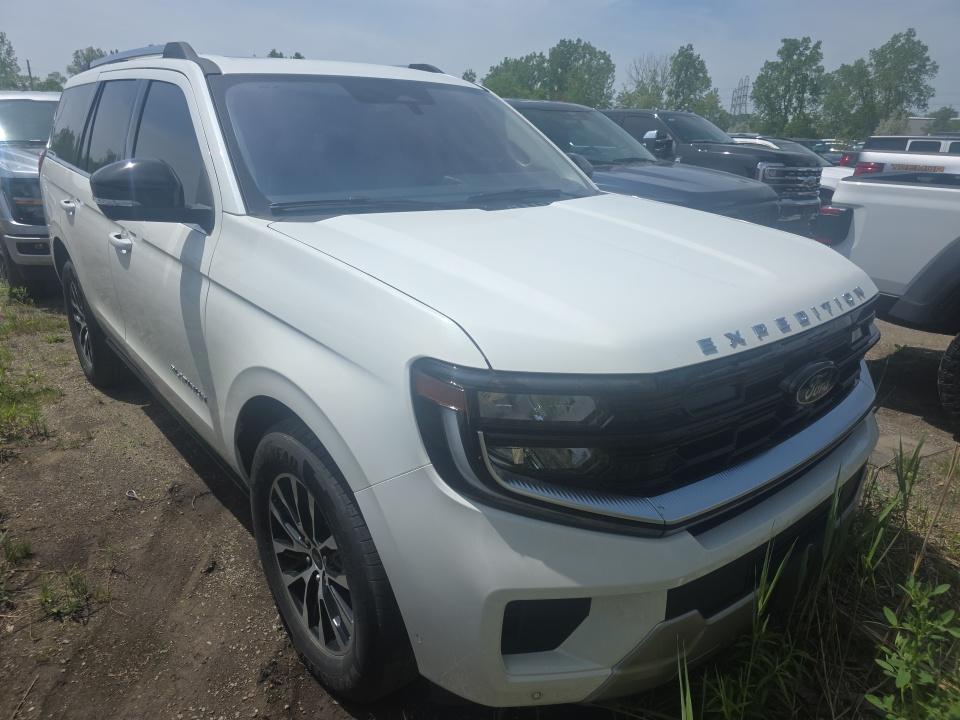FORD EXPEDITION - 3