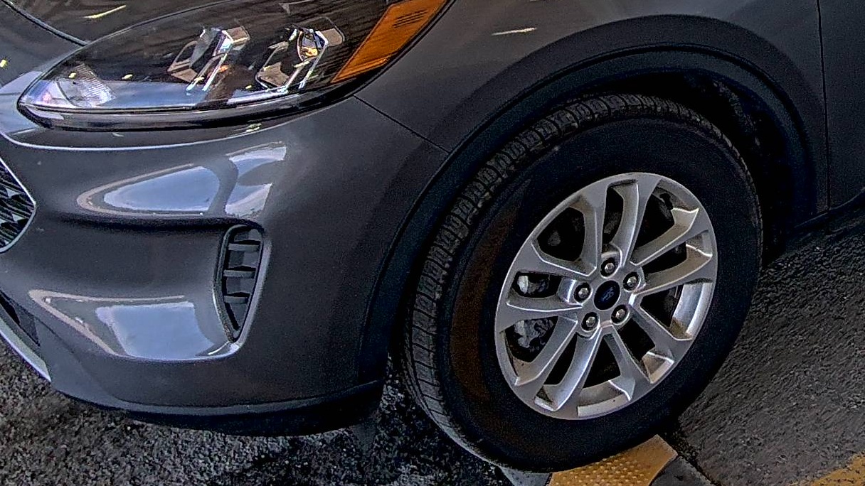 FORD ESCAPE - 8