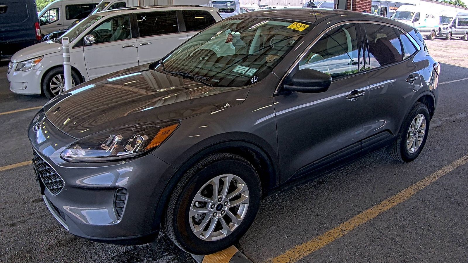 FORD ESCAPE - 1