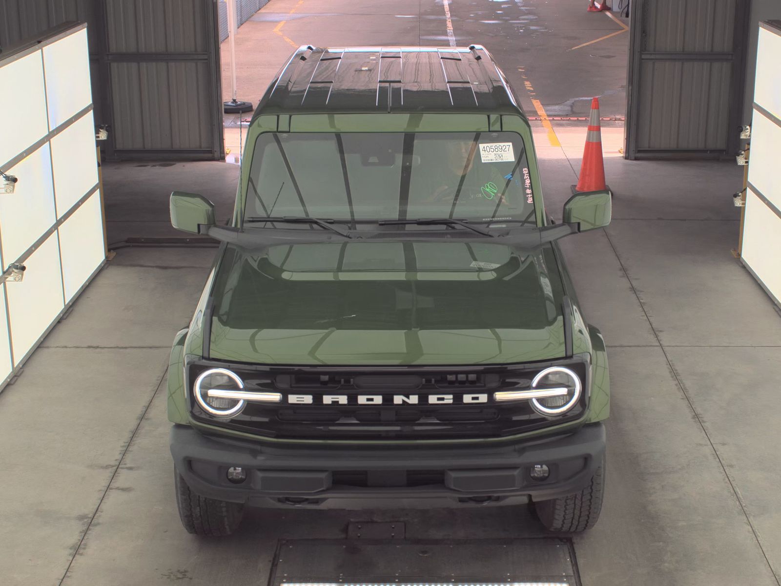 FORD BRONCO - 3