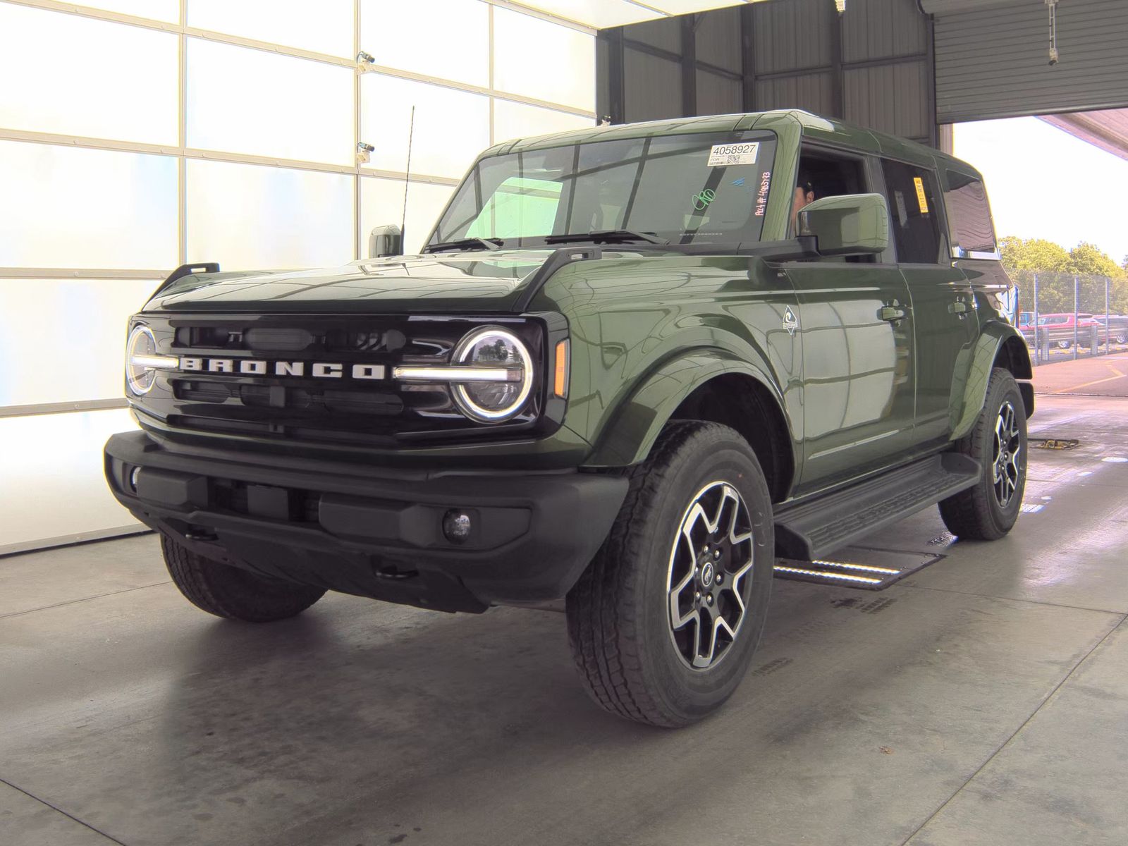 FORD BRONCO - 1