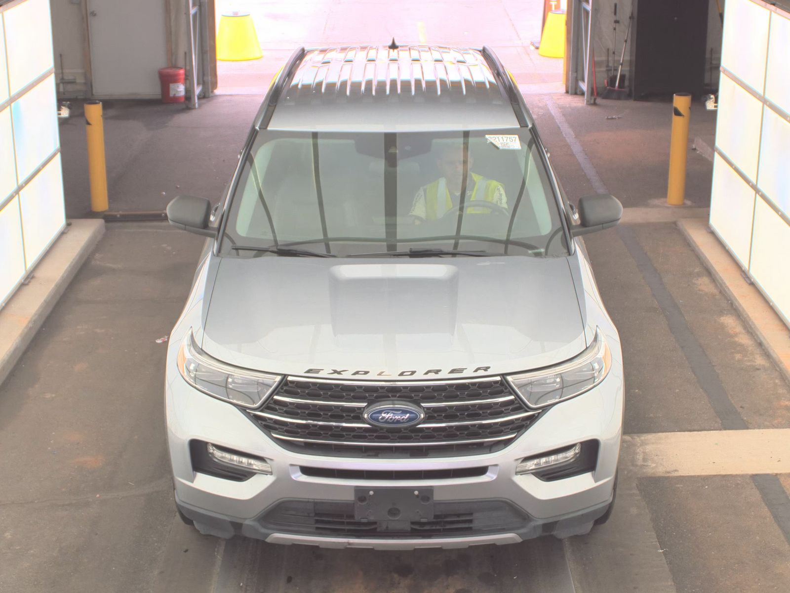 FORD EXPLORER - 3