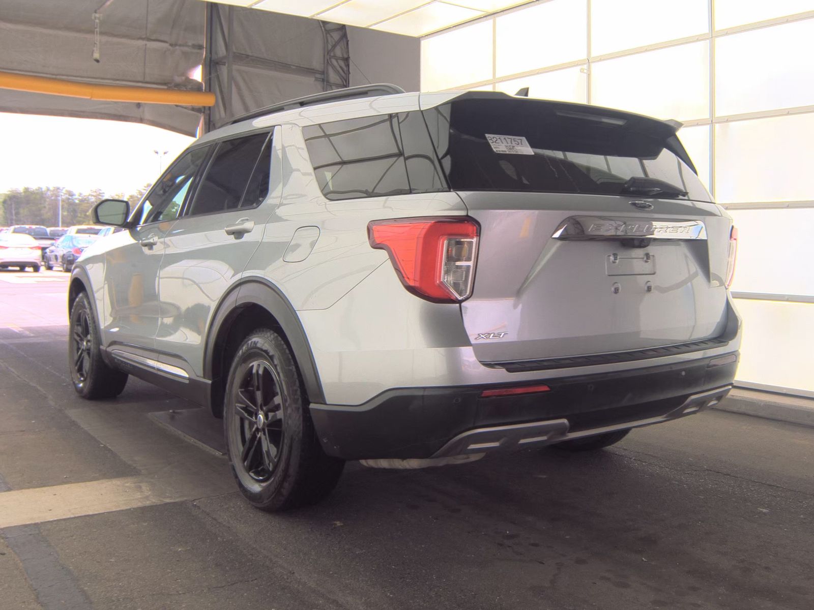 FORD EXPLORER - 9