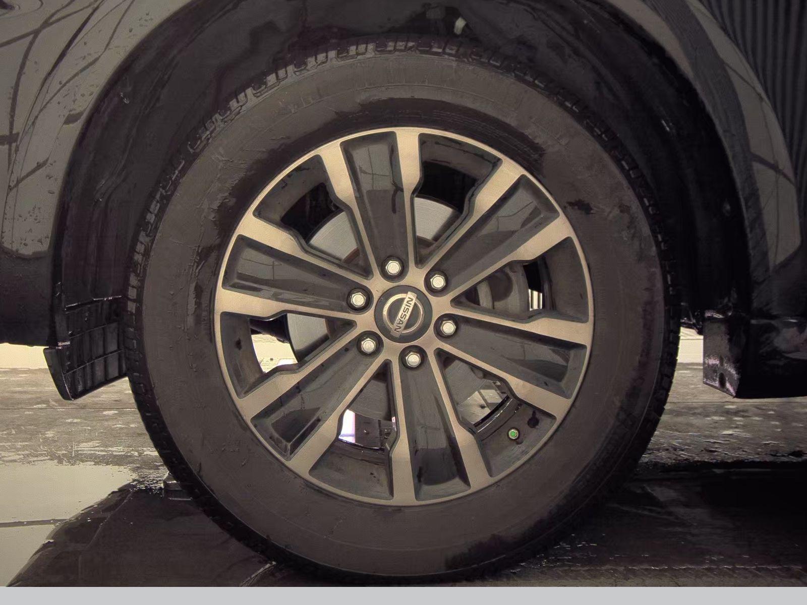 NISSAN ARMADA - 9
