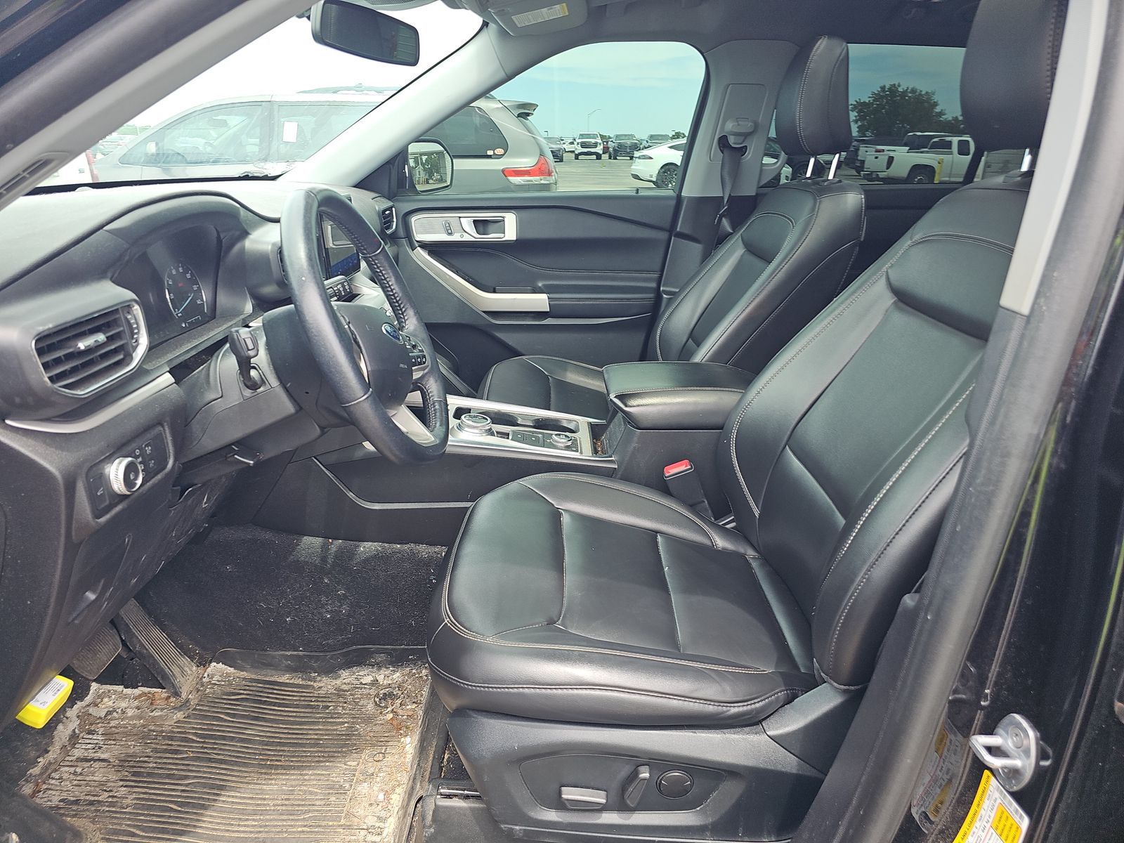 FORD EXPLORER - 8