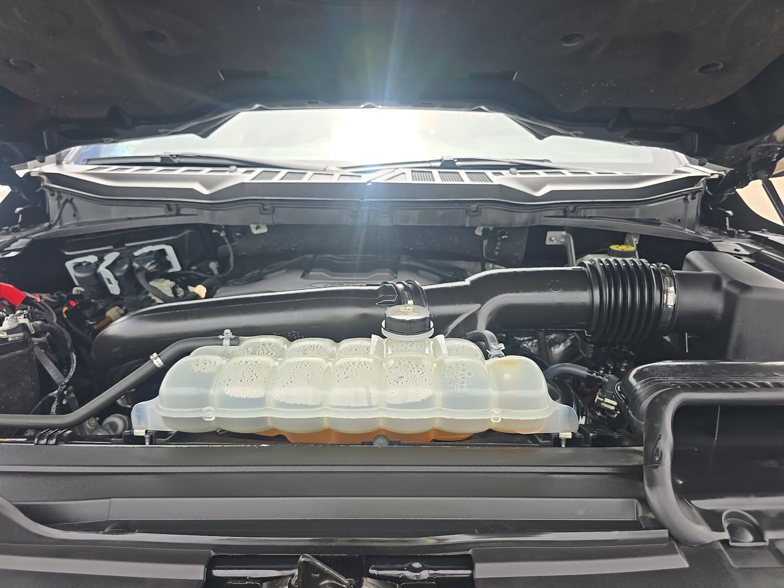 2023 Ford F-150 Hybrid XLT AWD