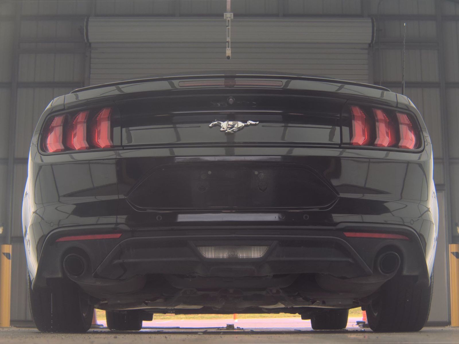 FORD MUSTANG - 8