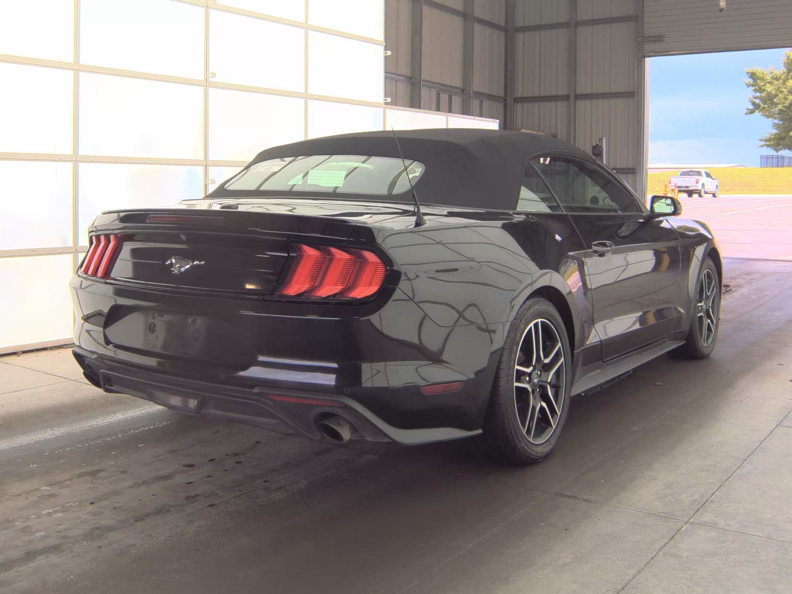 FORD MUSTANG - 6