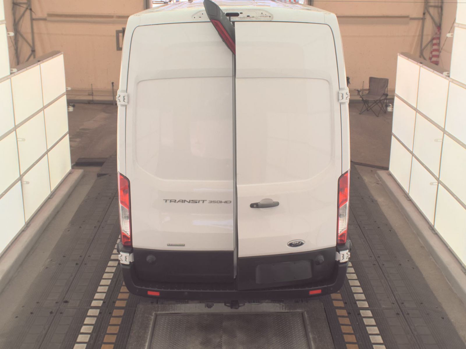 FORD TRANSIT 350 - 7