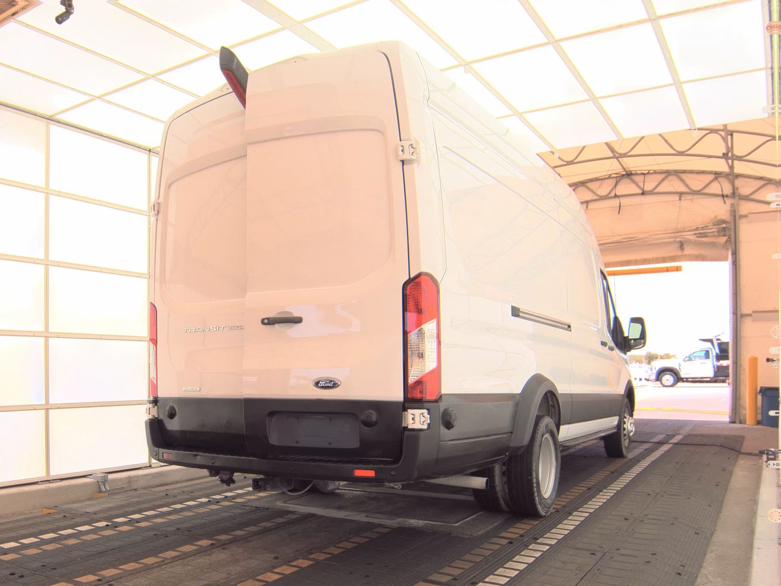 FORD TRANSIT 350 - 6
