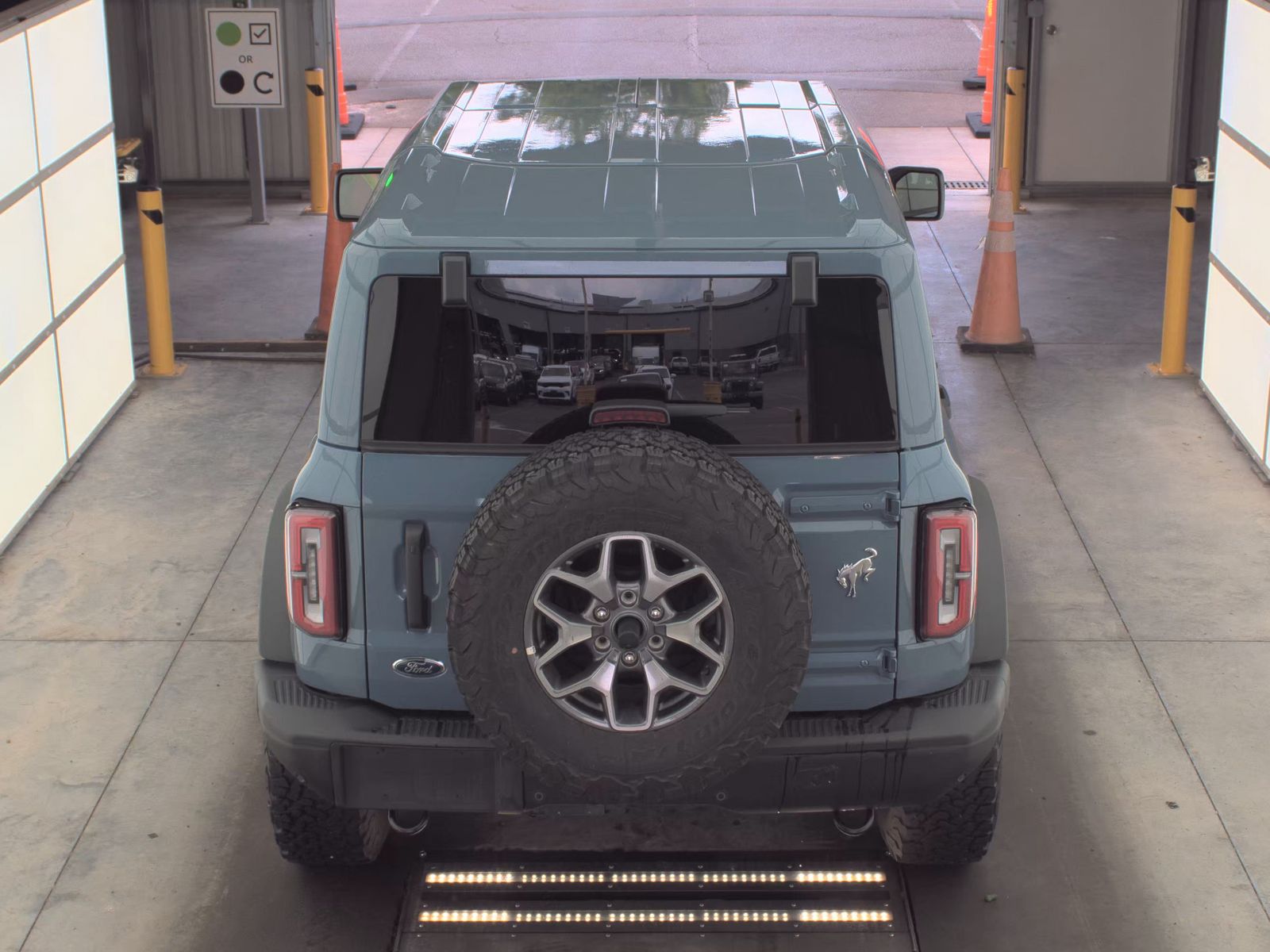FORD BRONCO - 7