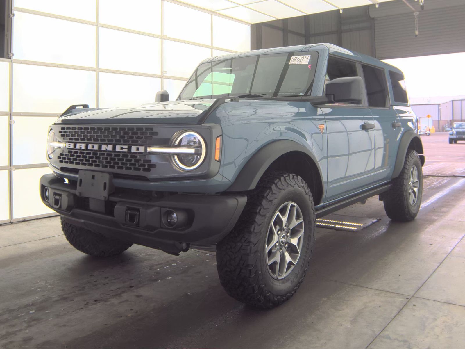 FORD BRONCO - 1