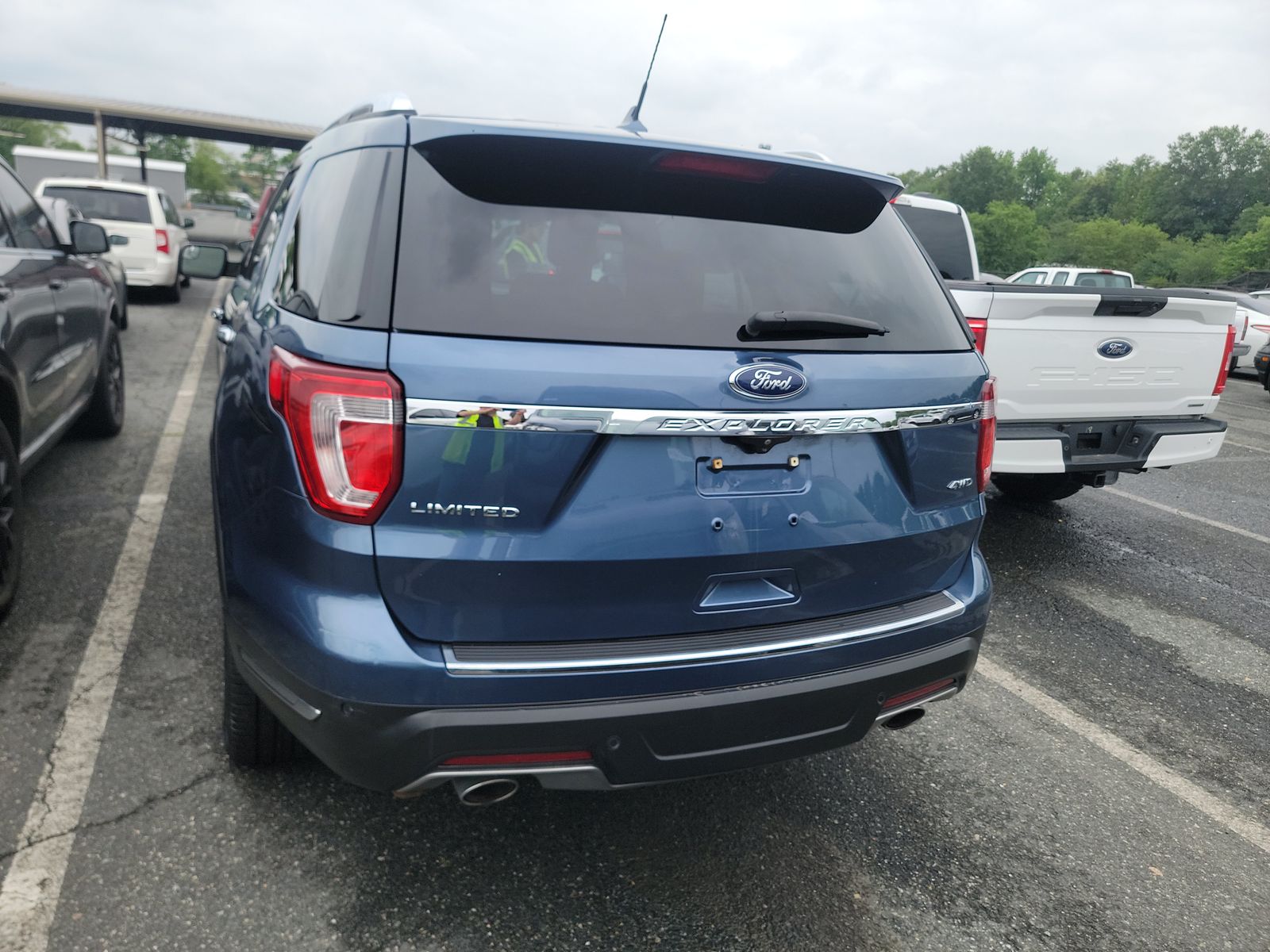 FORD EXPLORER - 6