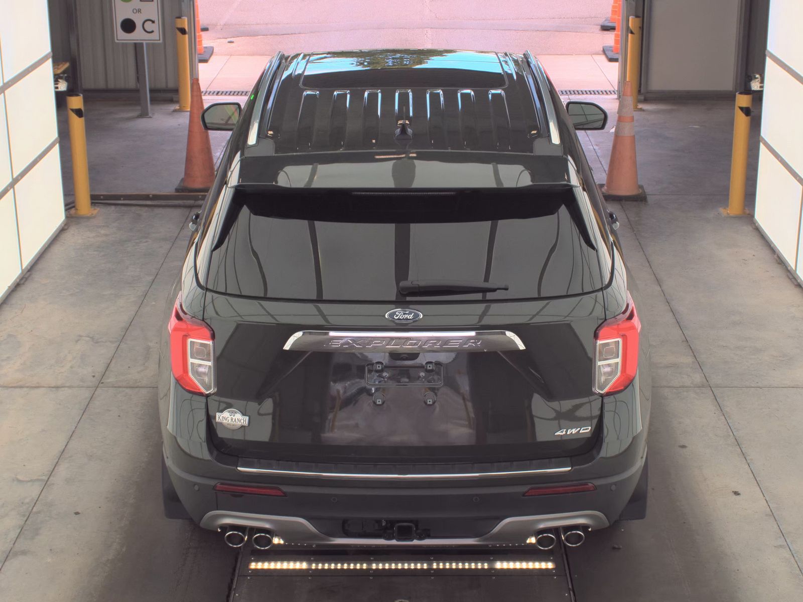FORD EXPLORER - 7