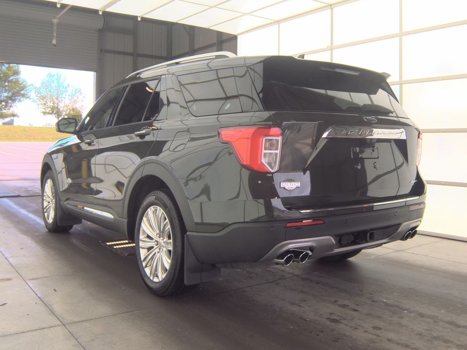 FORD EXPLORER - 9