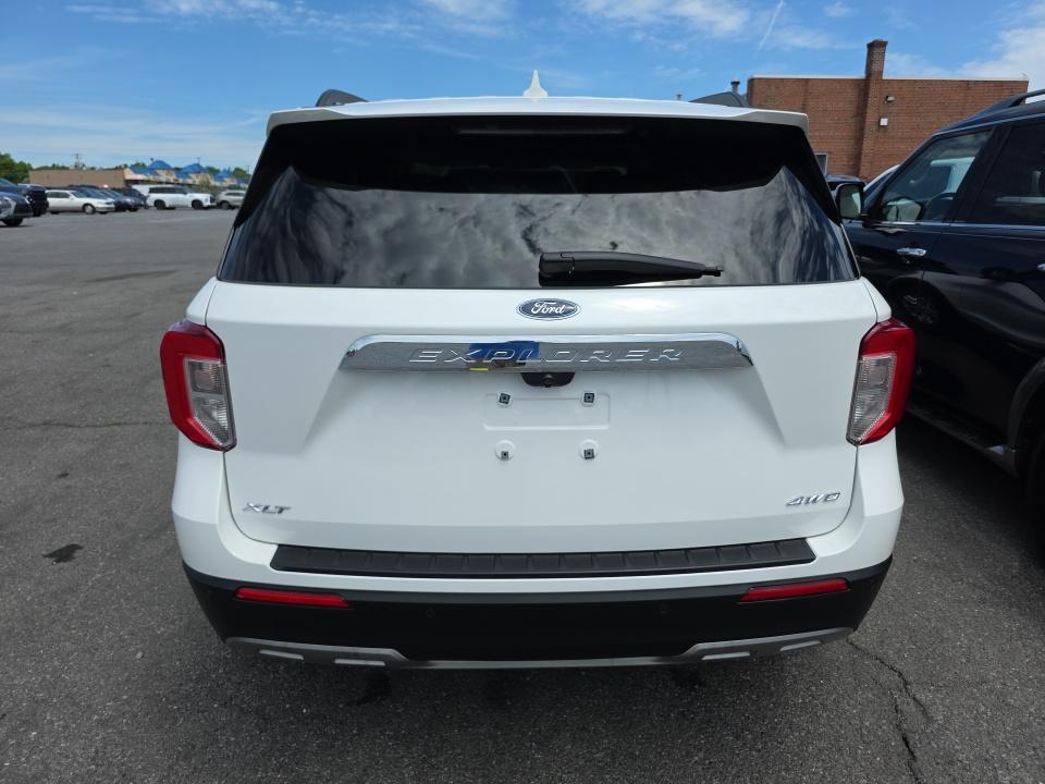 FORD EXPLORER - 6