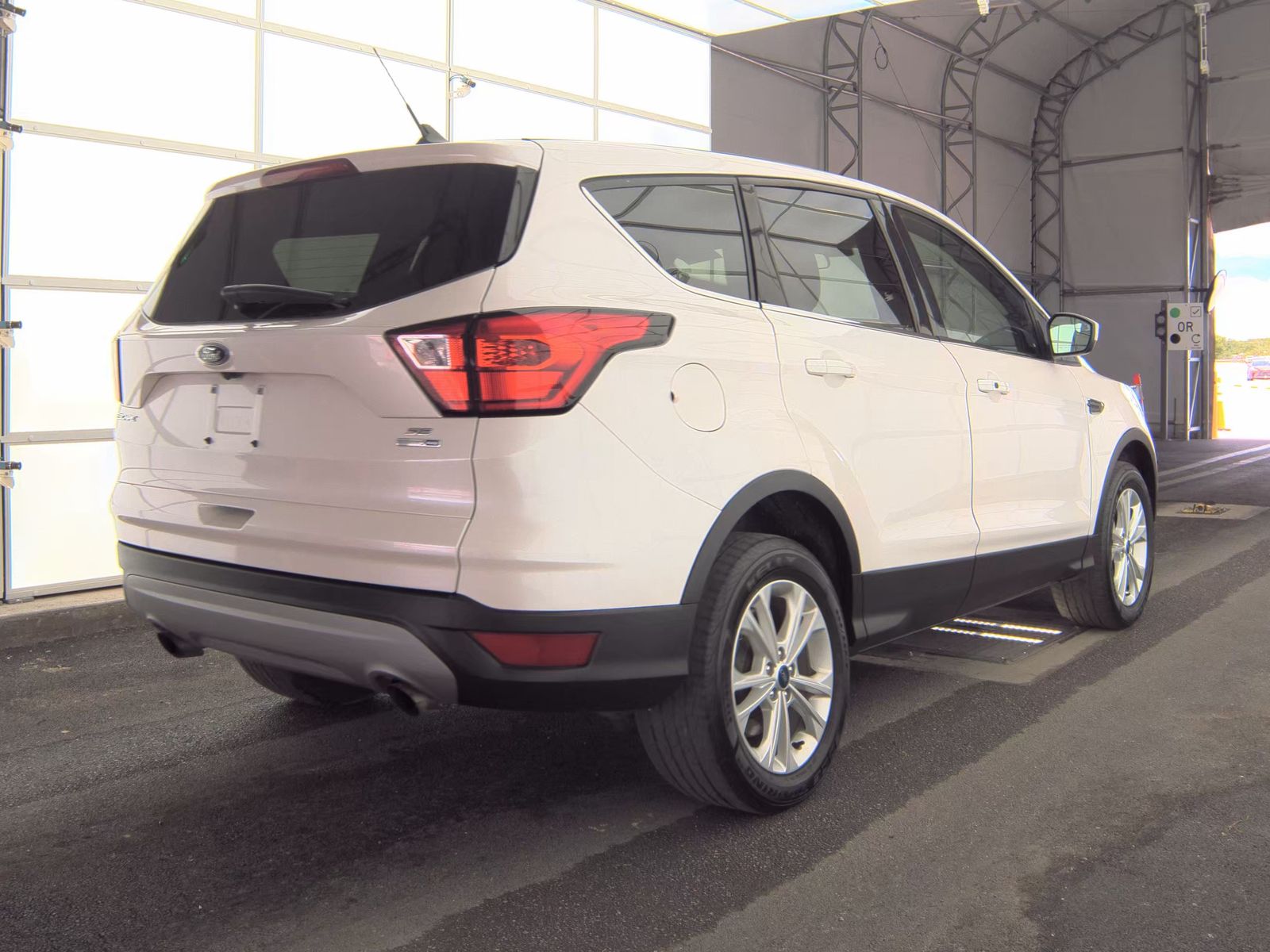 FORD ESCAPE - 6