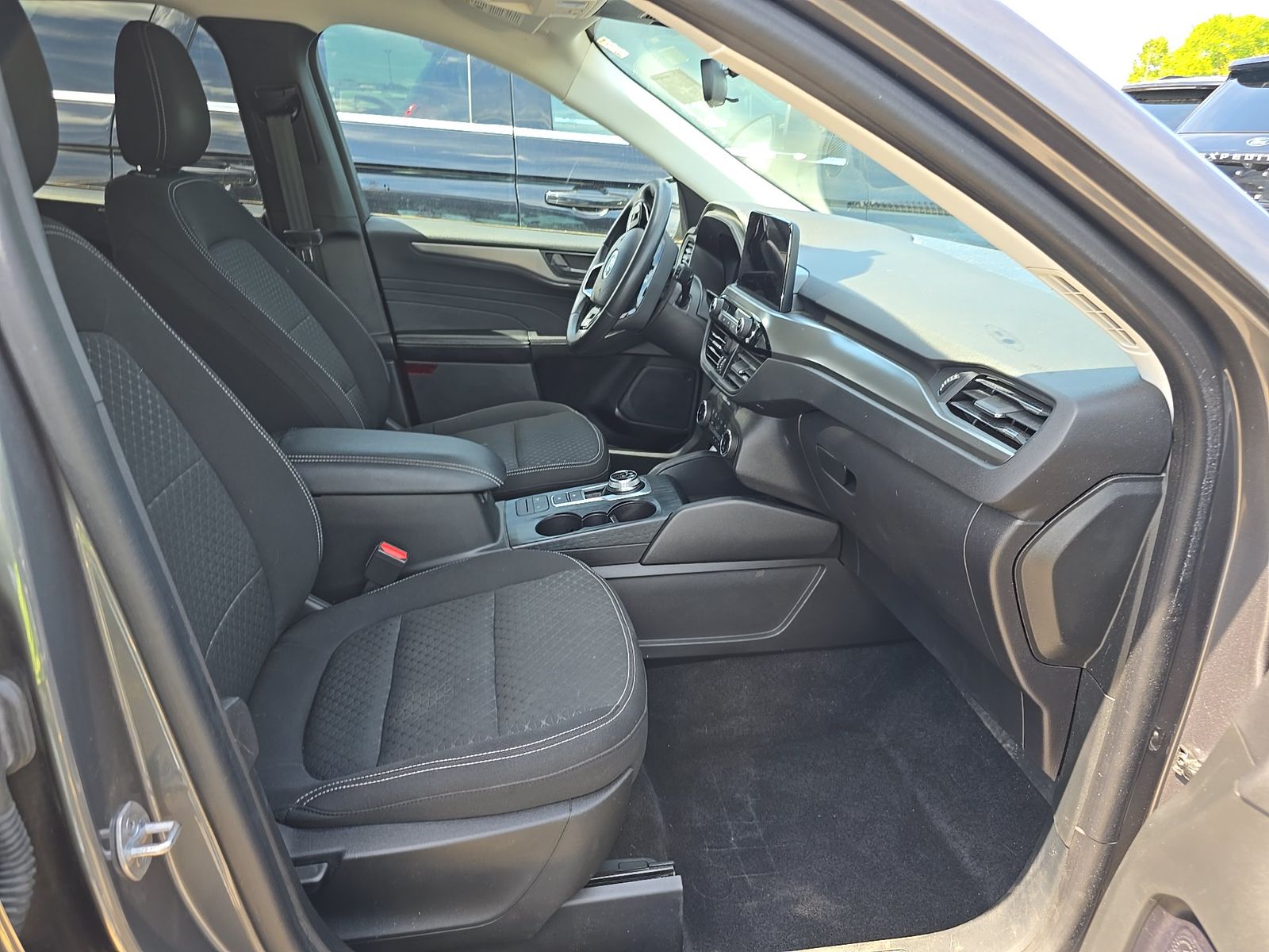FORD ESCAPE - 9