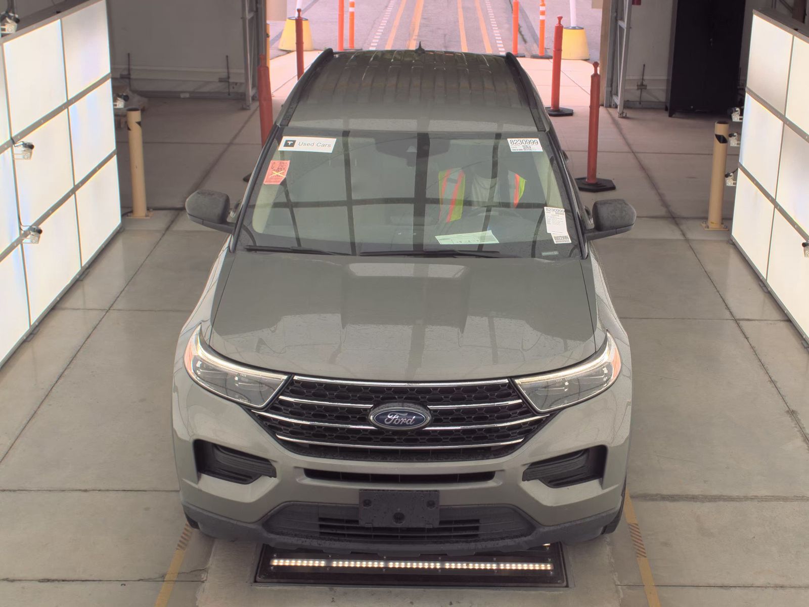 FORD EXPLORER - 3