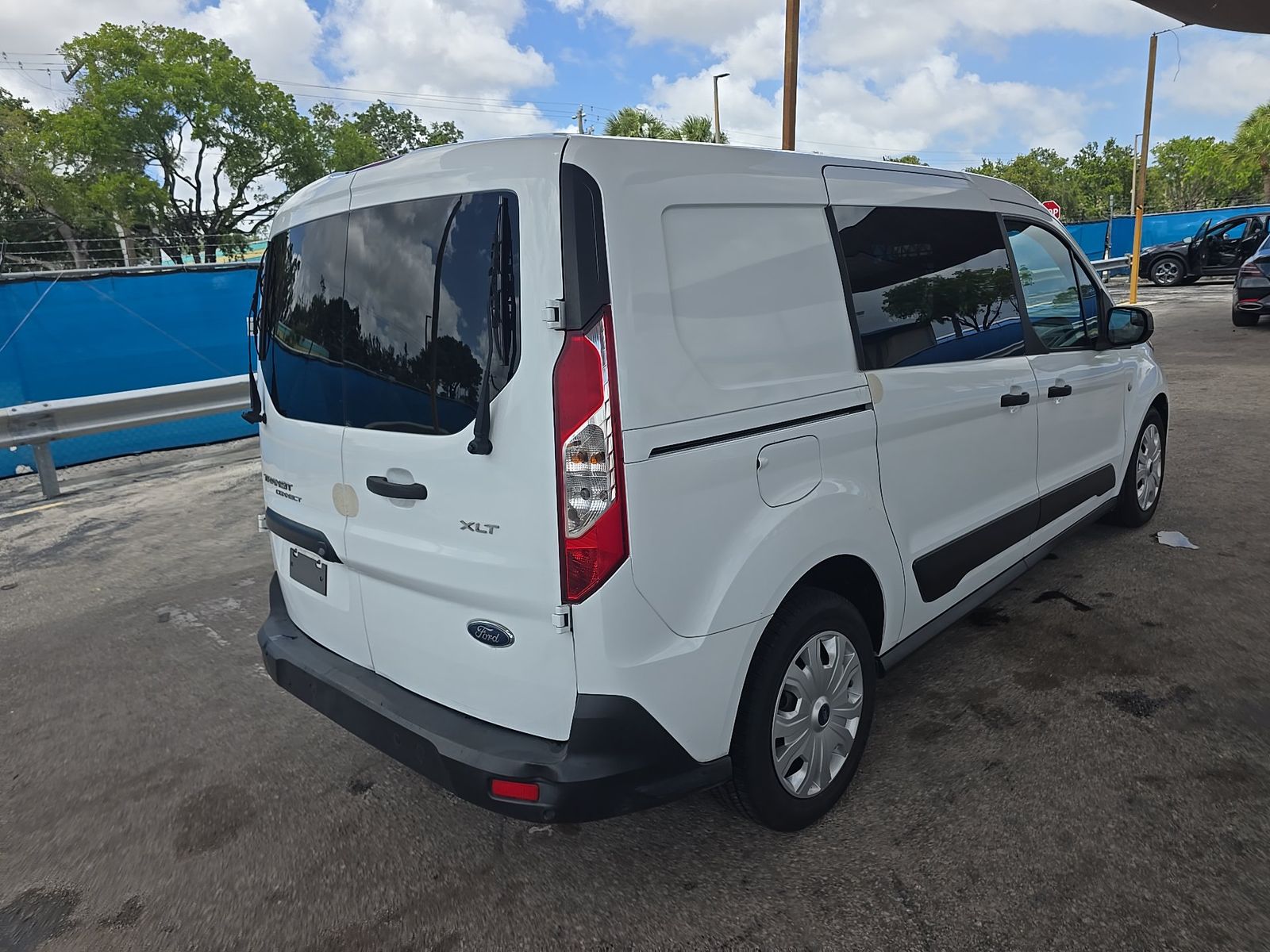 FORD TRANSIT CONNECT - 5