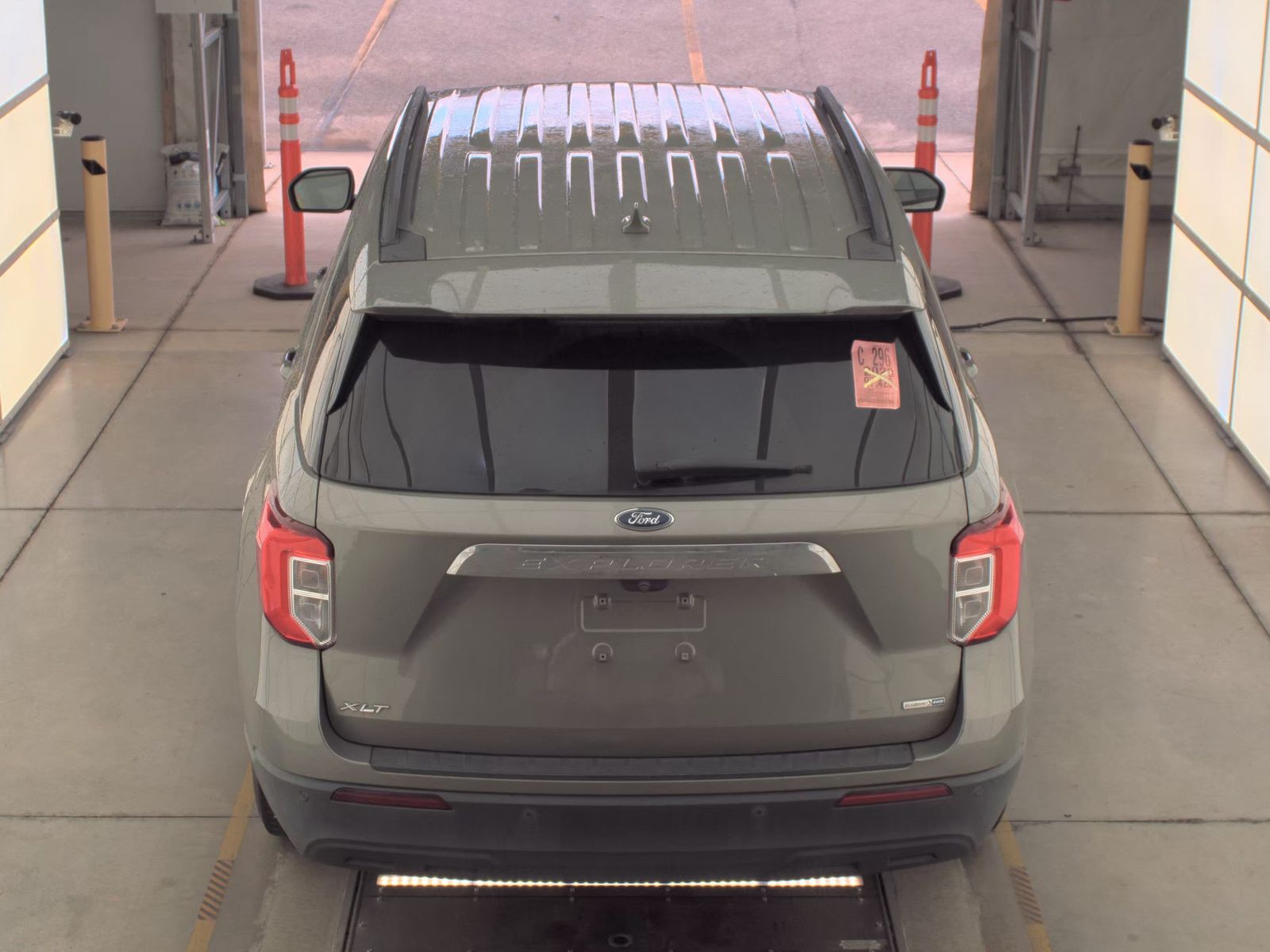 FORD EXPLORER - 7