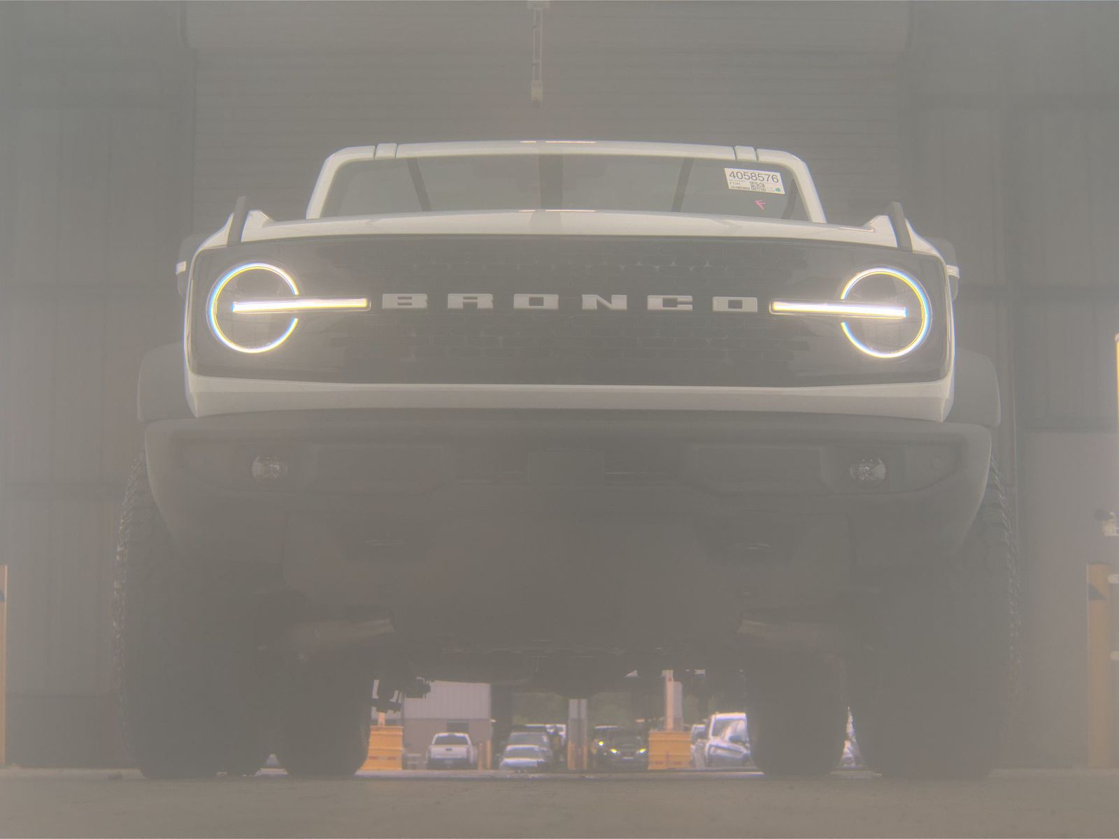FORD BRONCO - 4