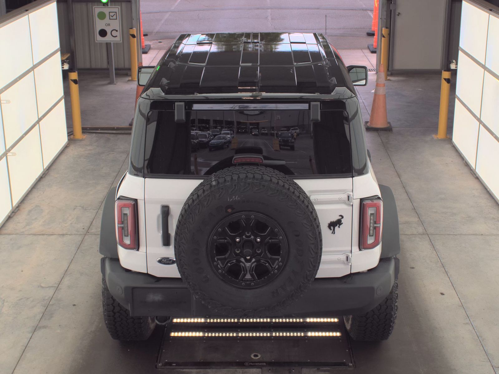 FORD BRONCO - 7