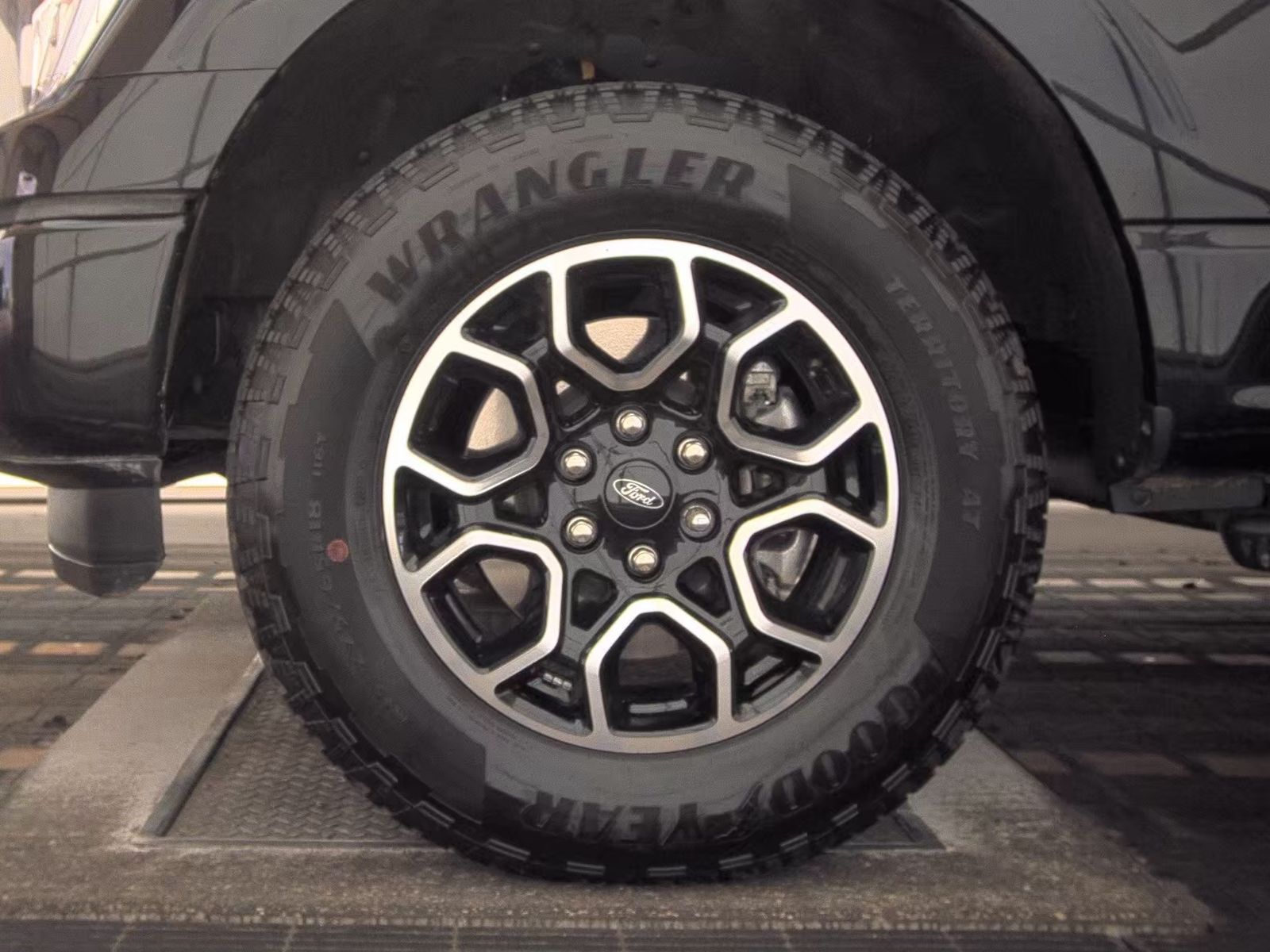2023 Ford F-150 XLT AWD
