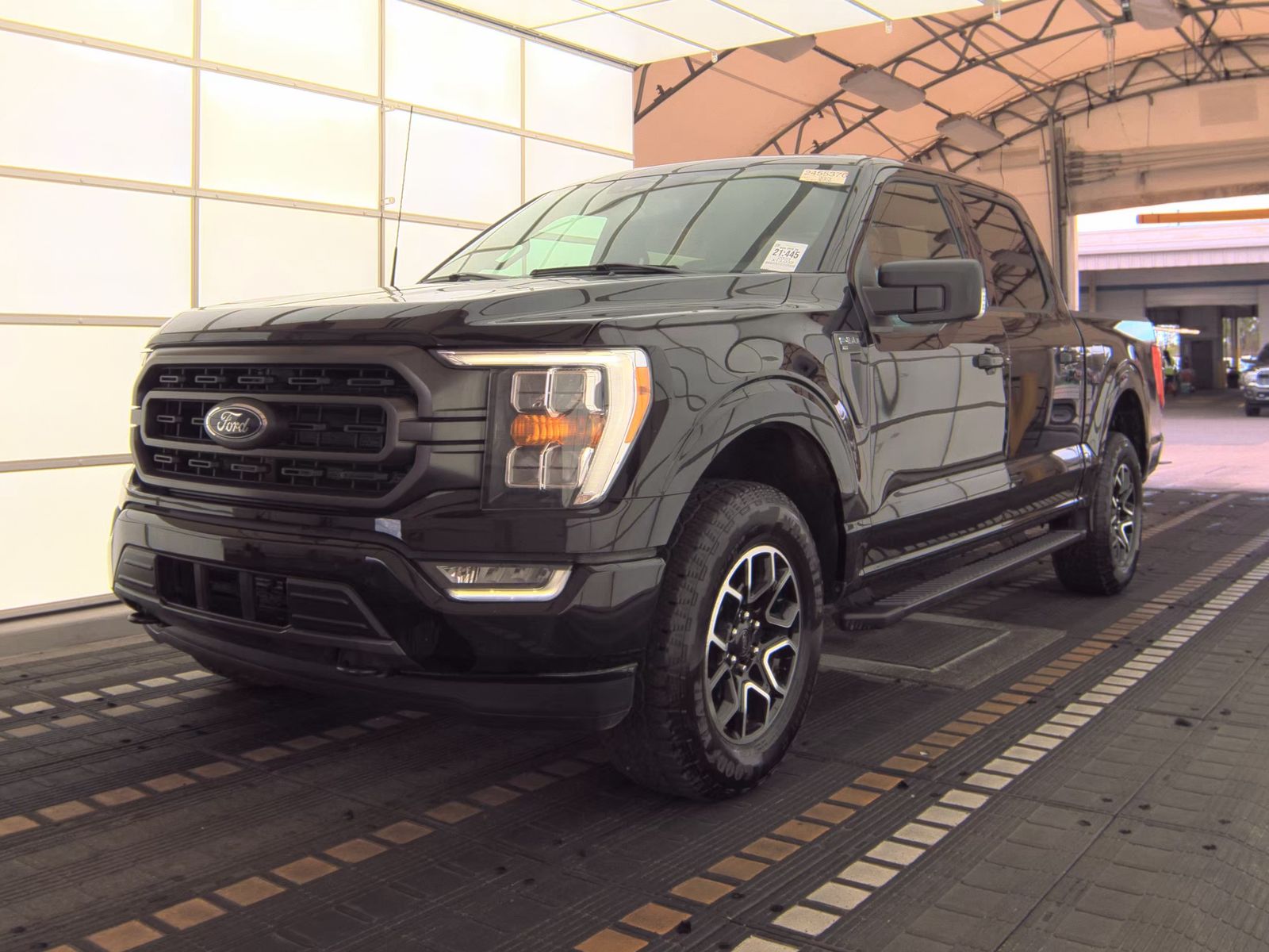 2023 Ford F-150 XLT AWD