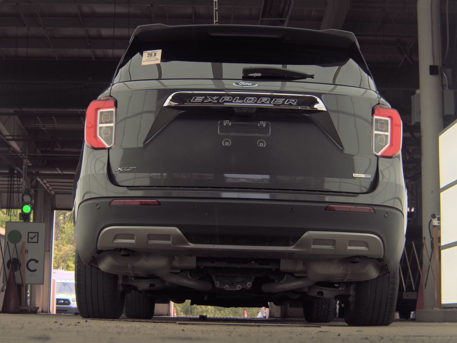 FORD EXPLORER - 8