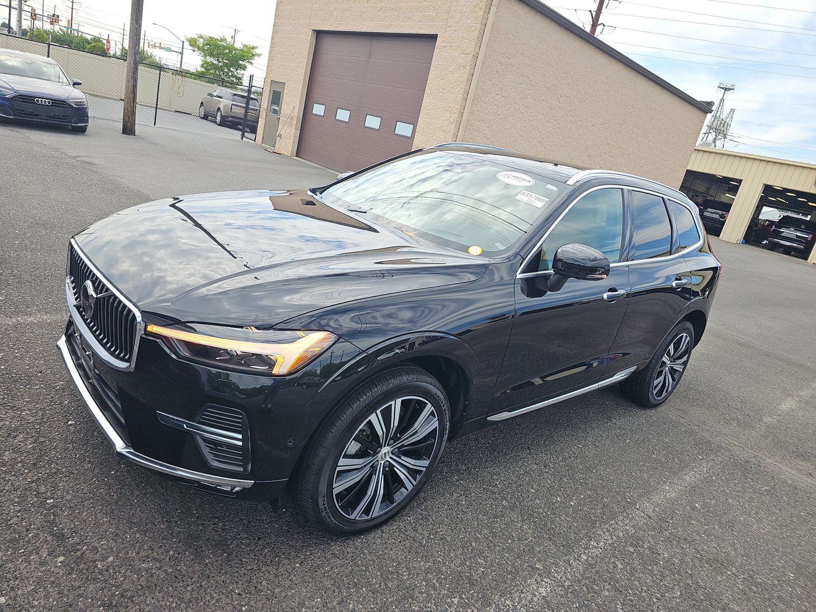 2022 Volvo XC60 B6 Inscription AWD's photo