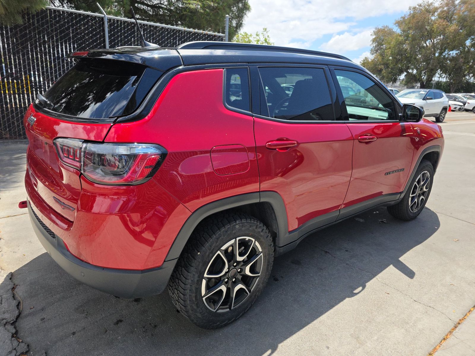 2025 Jeep Compass Trailhawk AWD