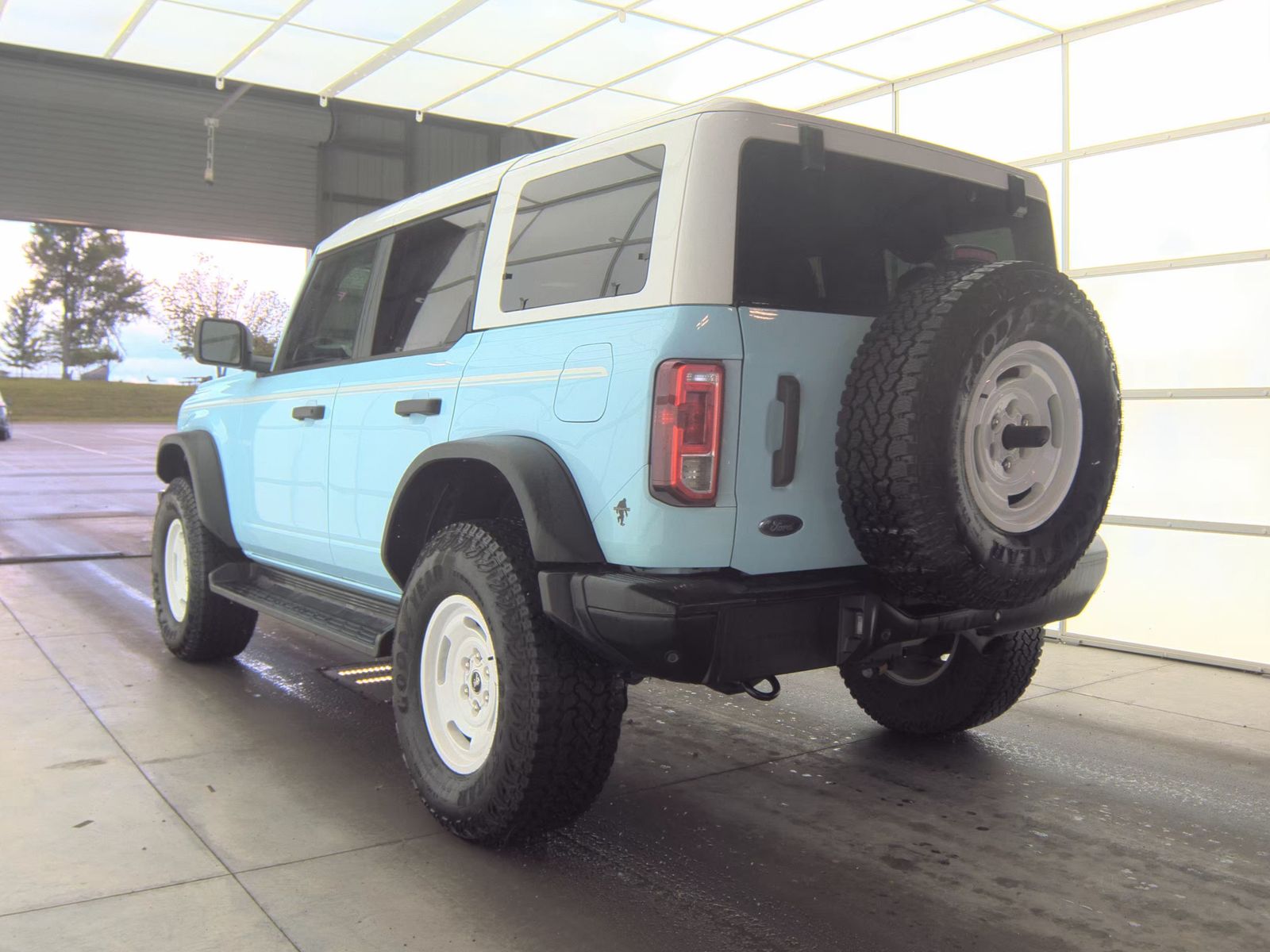 FORD BRONCO - 9