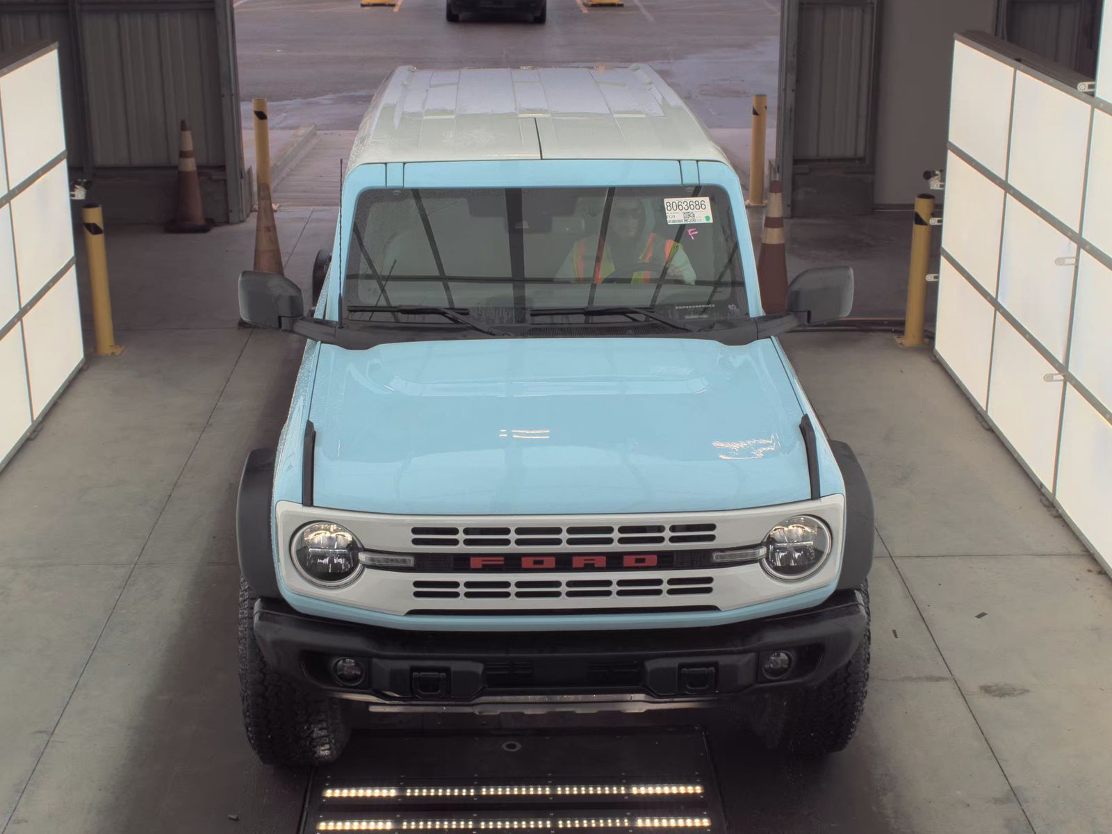 FORD BRONCO - 3