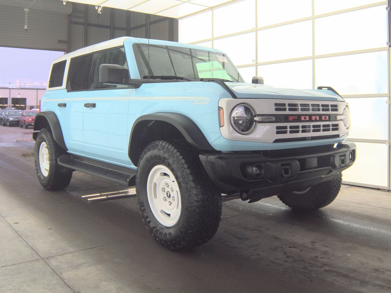 FORD BRONCO - 5