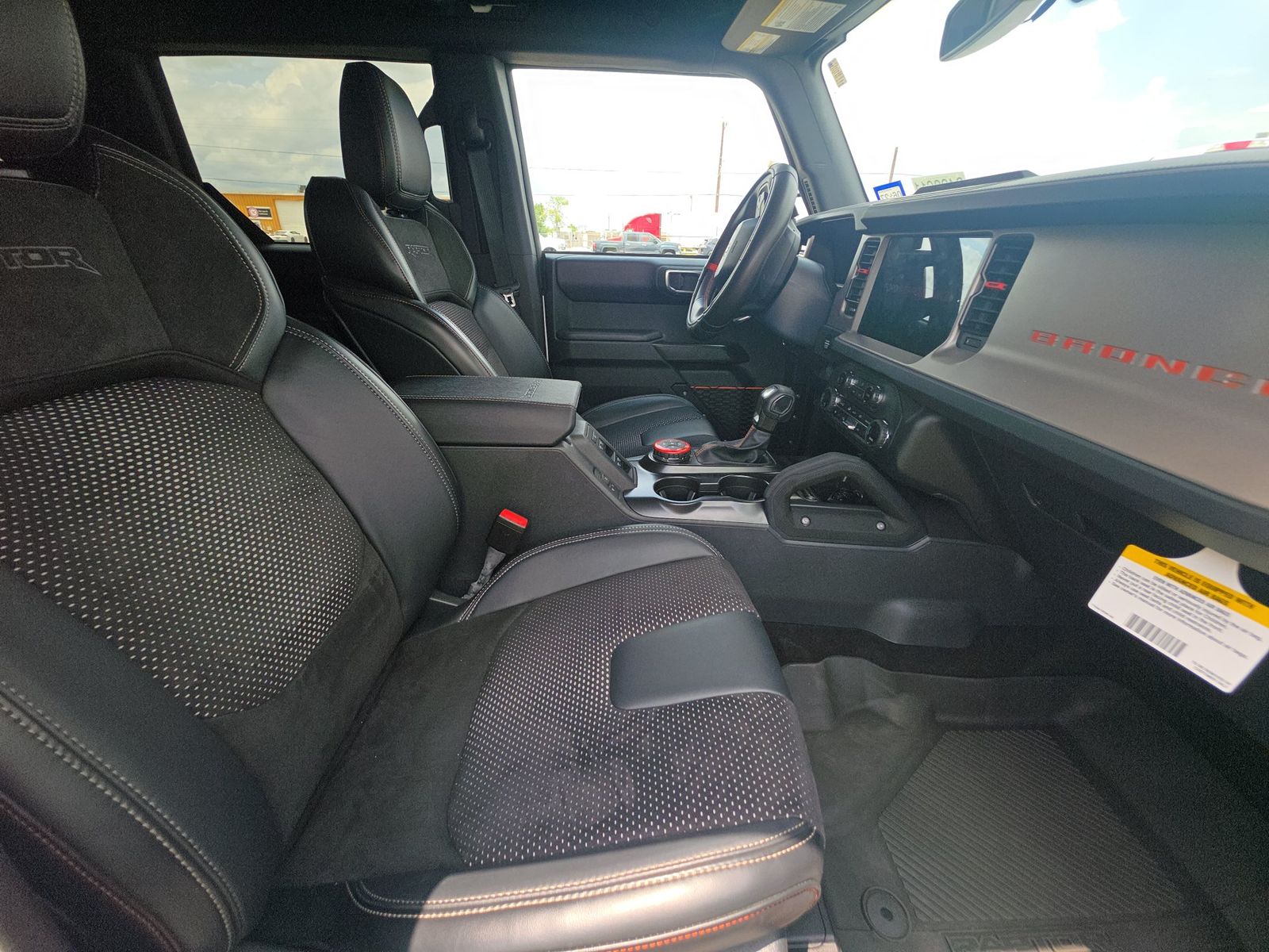 FORD BRONCO - 9