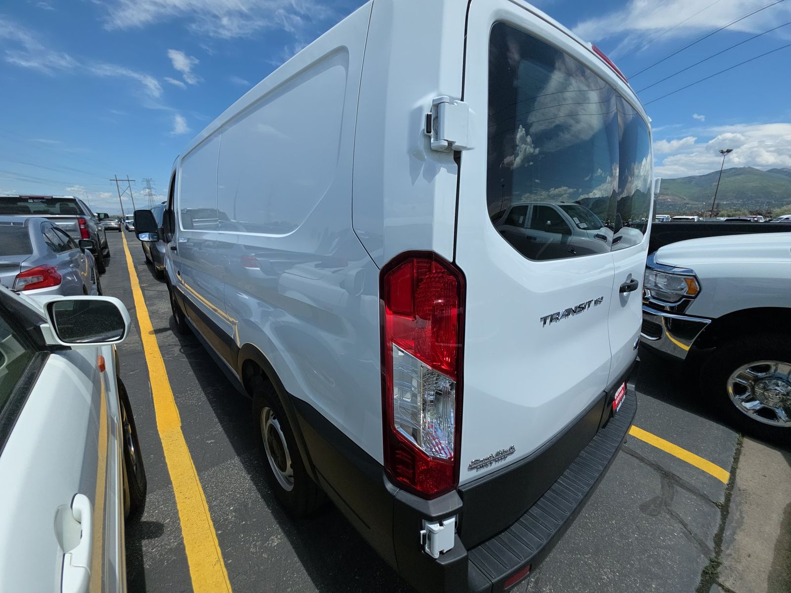 FORD TRANSIT 150 - 7