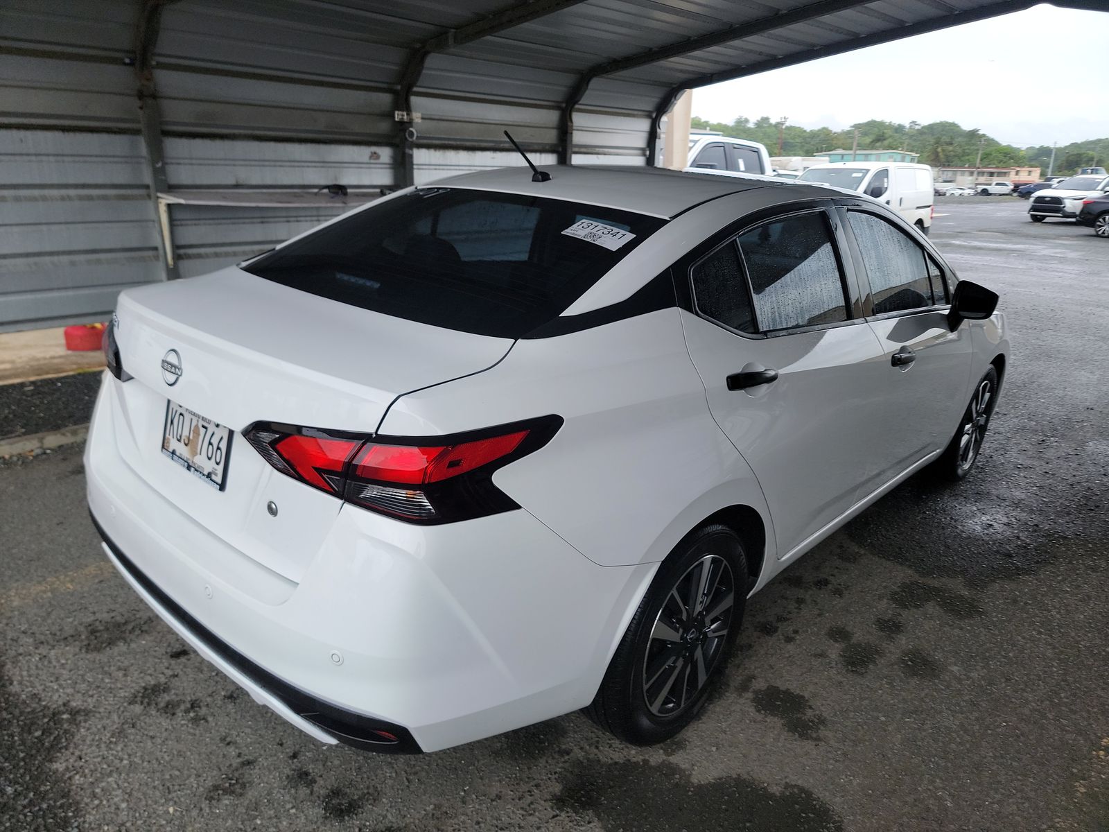 NISSAN VERSA - 5