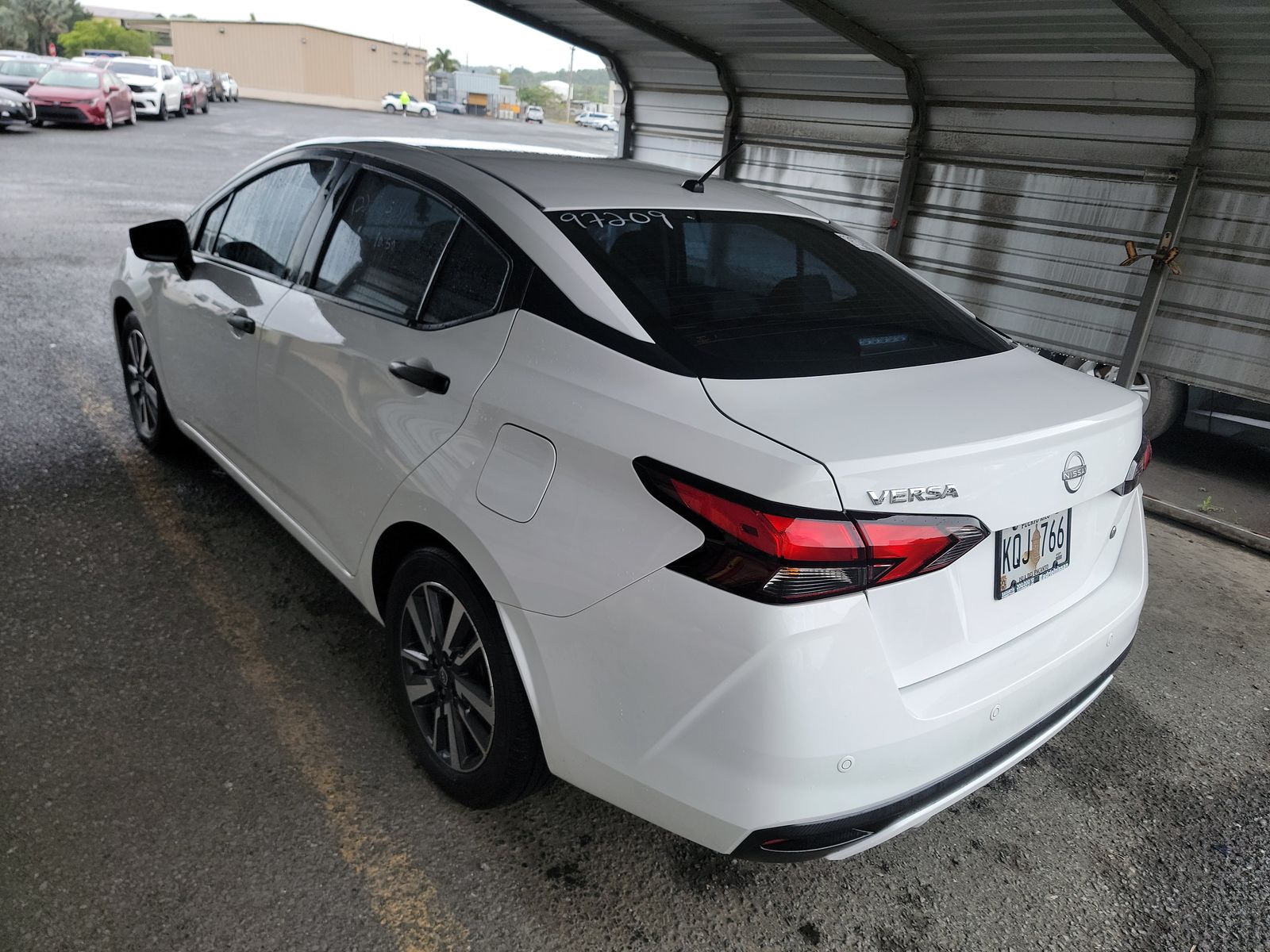 NISSAN VERSA - 7