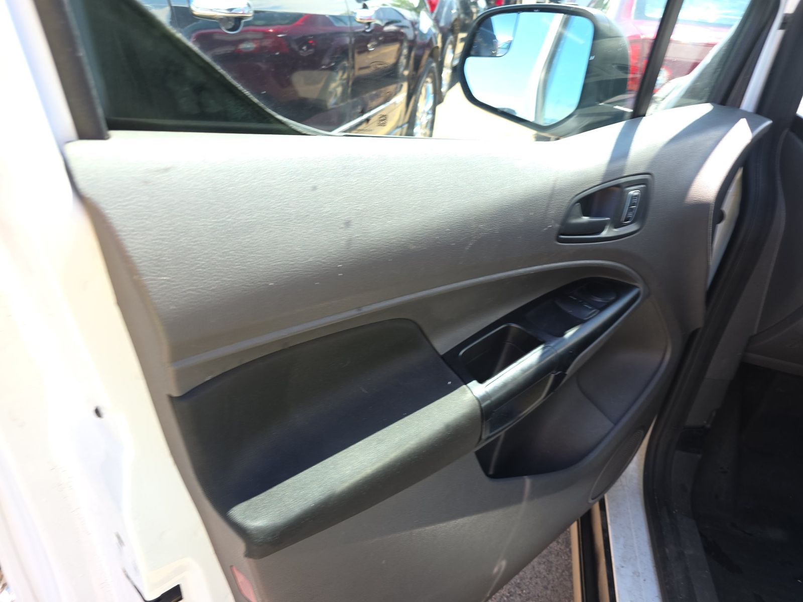 FORD TRANSIT CONNECT - 10
