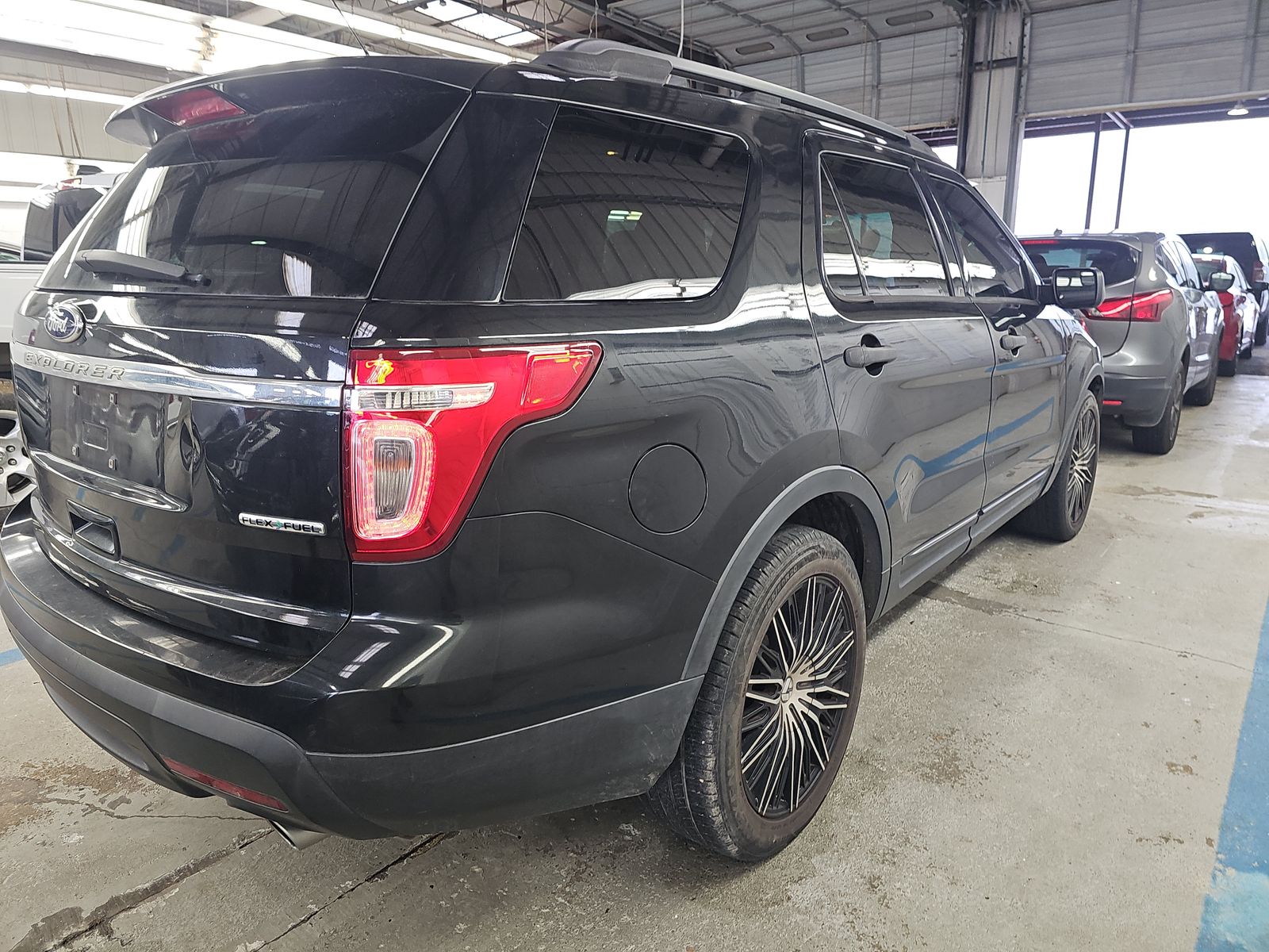 FORD EXPLORER - 5