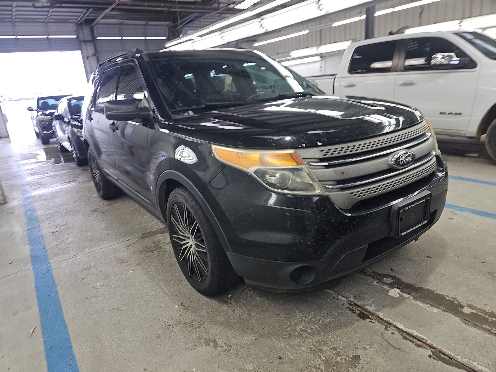 FORD EXPLORER - 4