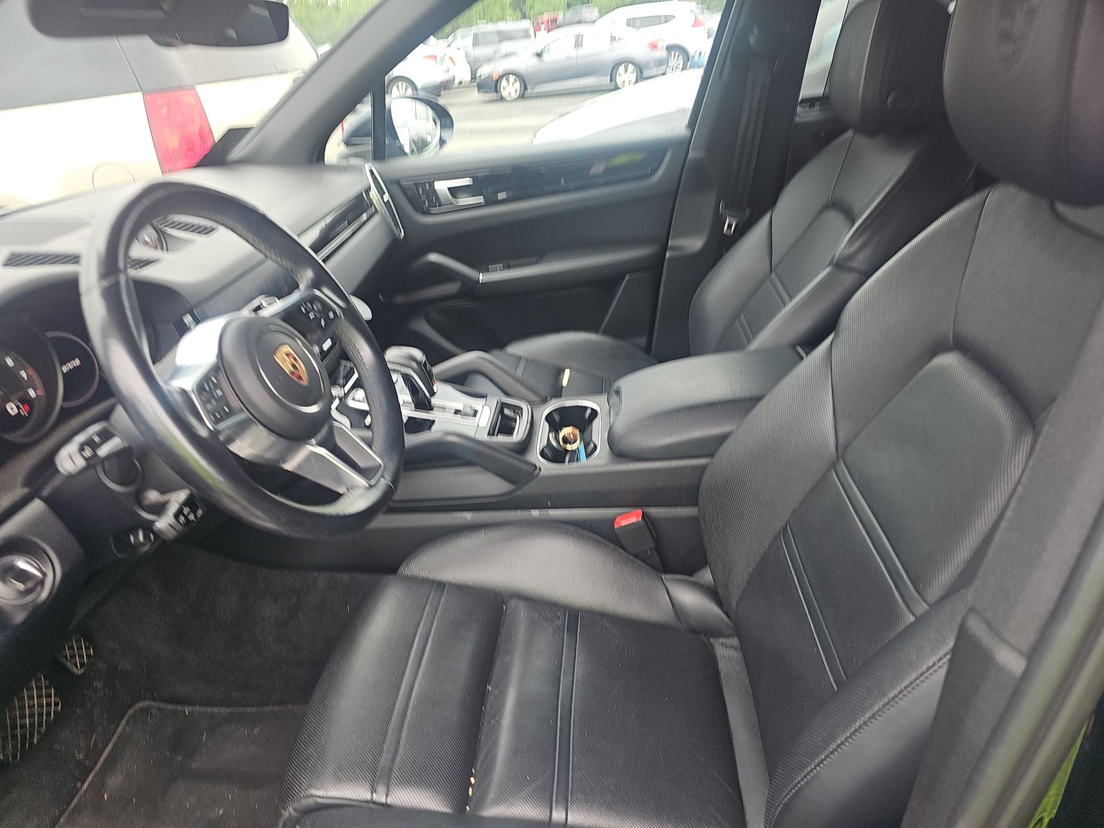 PORSCHE CAYENNE - 8