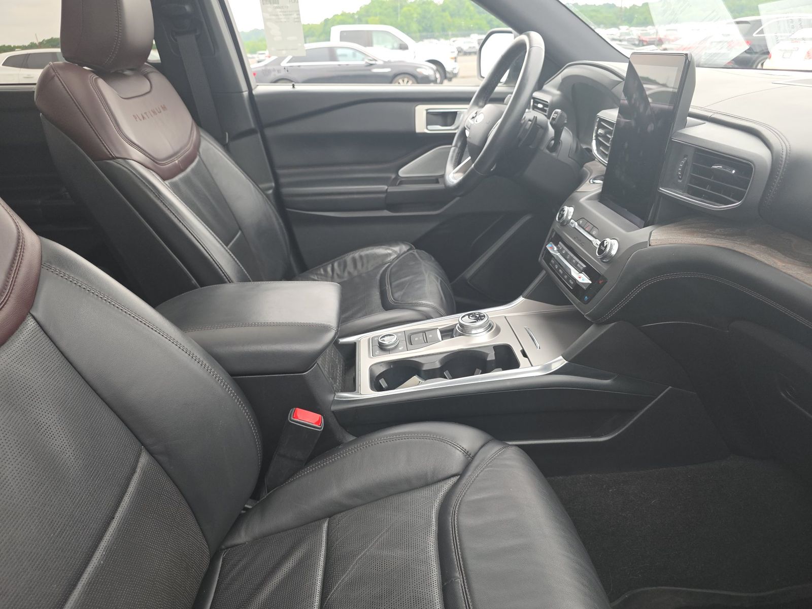 FORD EXPLORER - 9