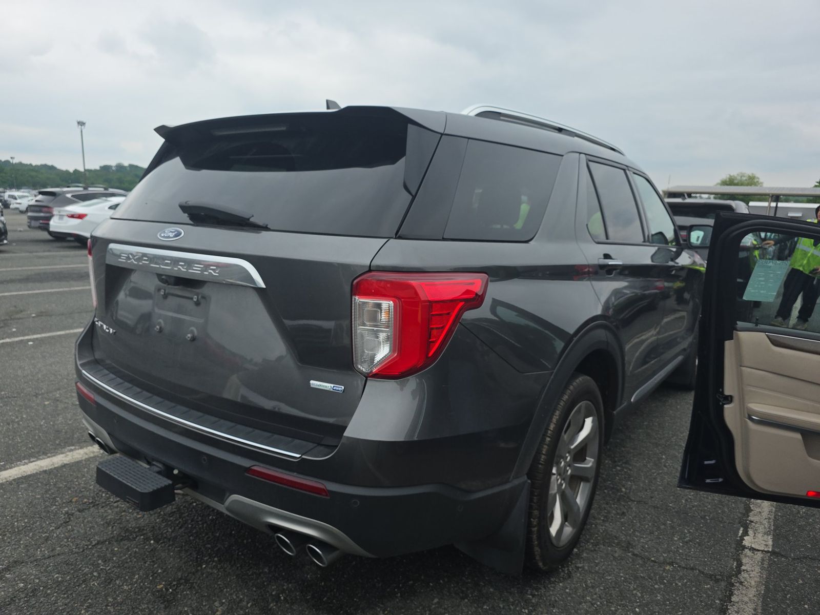 FORD EXPLORER - 5