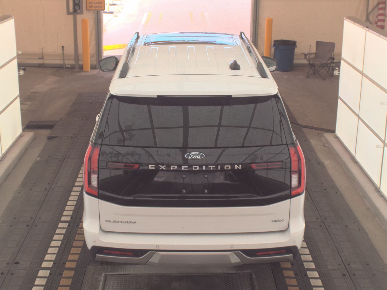 FORD EXPEDITION MAX - 7