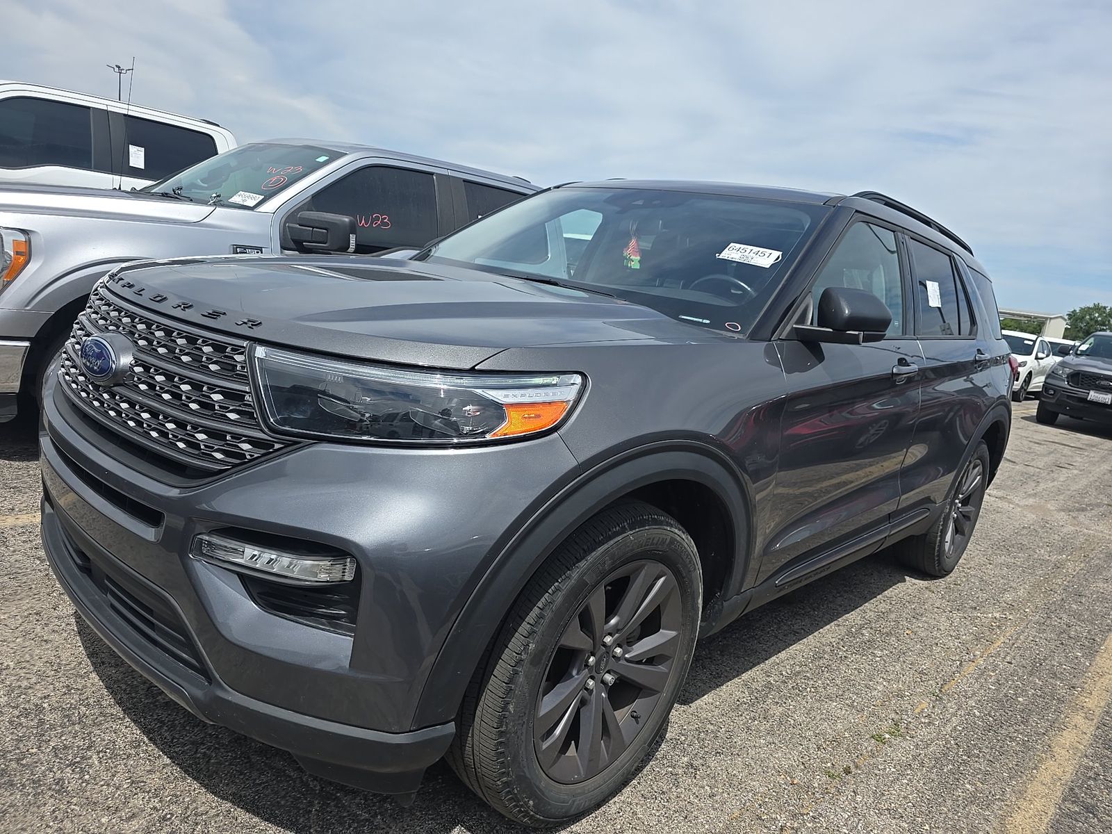FORD EXPLORER - 1