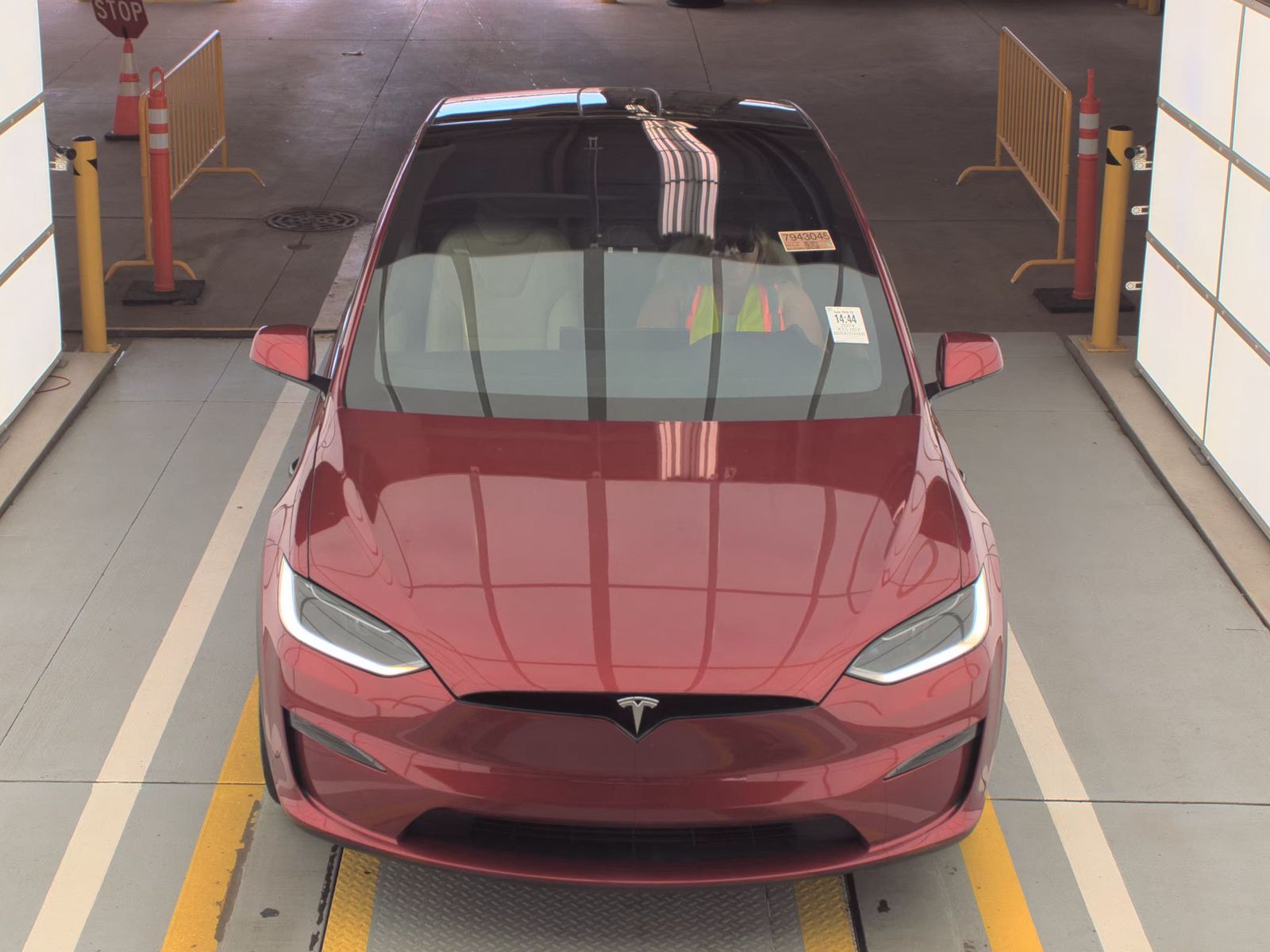 TESLA MODEL X - 3