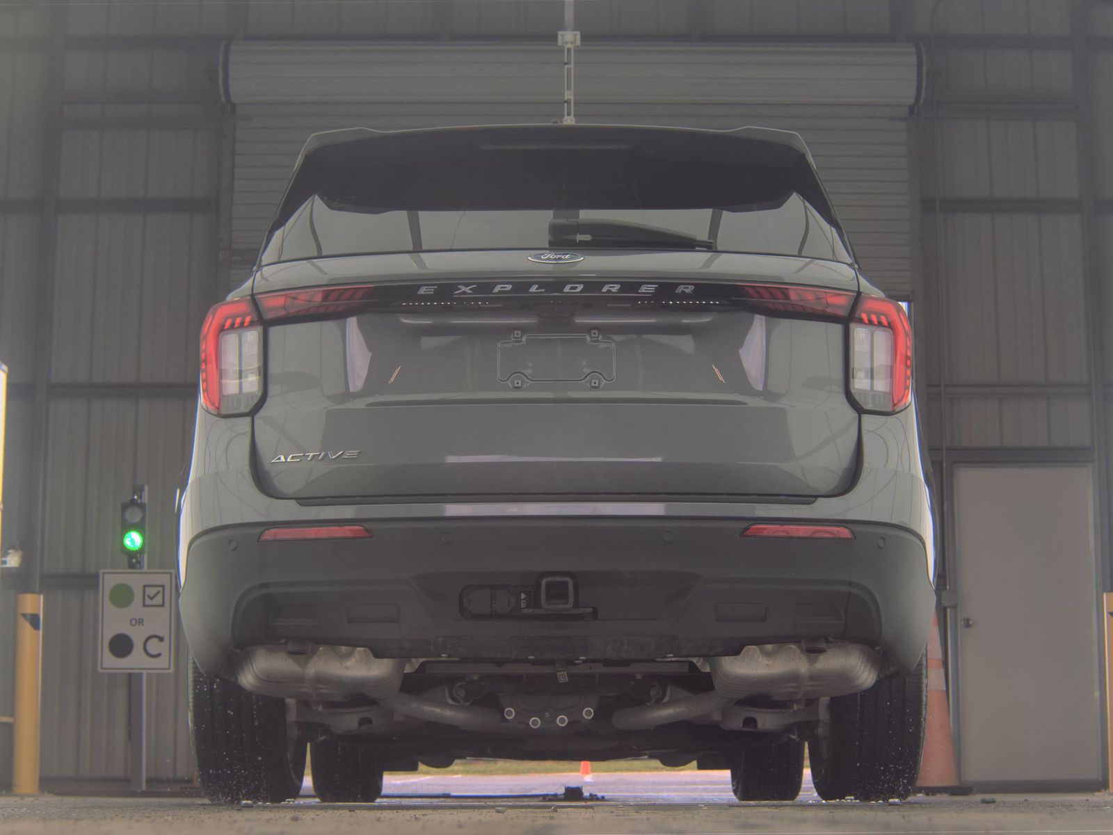 FORD EXPLORER - 8